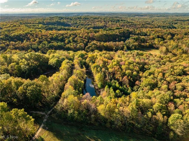 2501 Downing Street SW, East Sparta, OH 44626