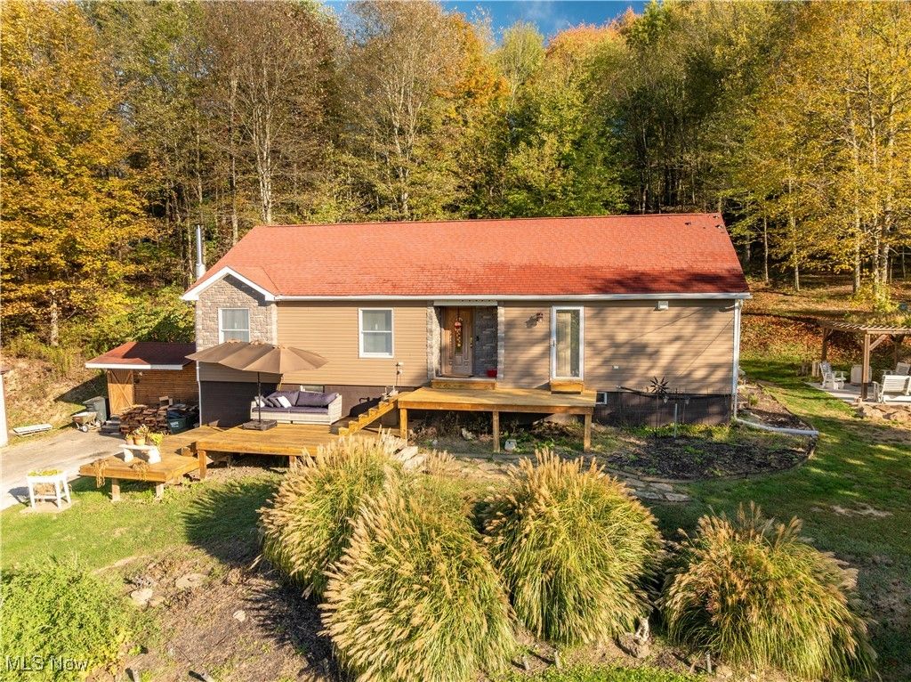 2501 Downing Street SW, East Sparta, OH 44626