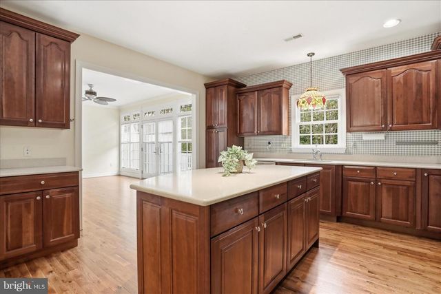13056 HAWKINS CIR, Hagerstown, MD 21742
