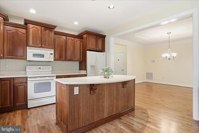 13056 HAWKINS CIR, Hagerstown, MD 21742