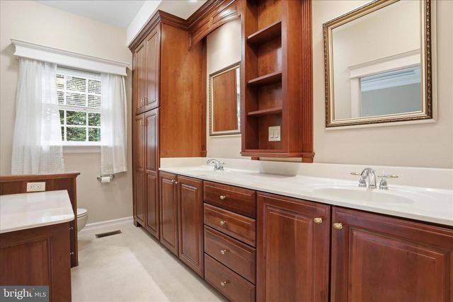 13056 HAWKINS CIR, Hagerstown, MD 21742