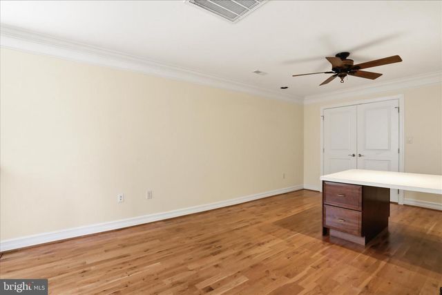 13056 HAWKINS CIR, Hagerstown, MD 21742