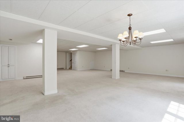 13056 HAWKINS CIR, Hagerstown, MD 21742
