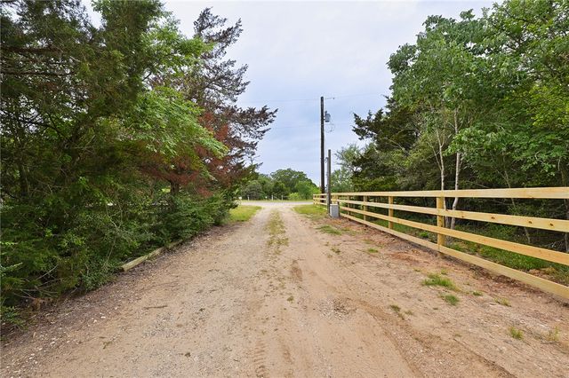 12411 Hopes Creek Road, College Station, TX 77845