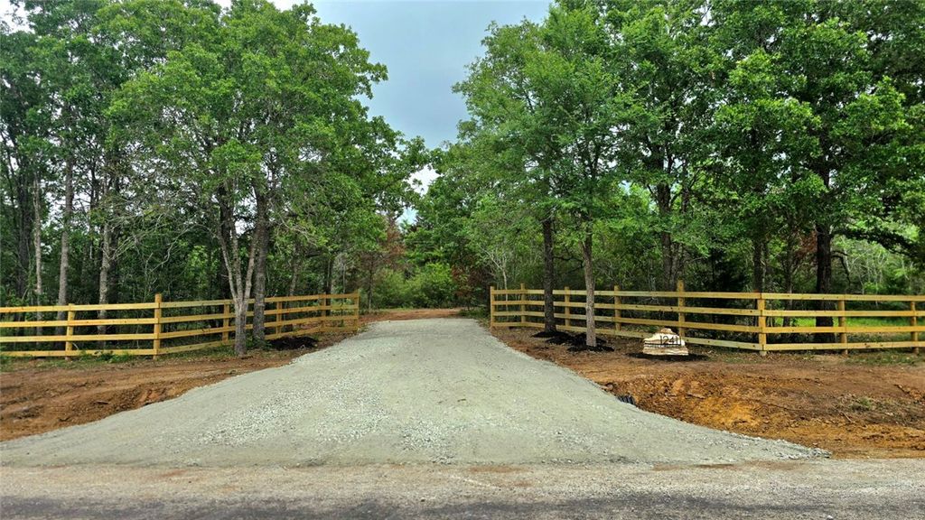 12411 Hopes Creek Road, College Station, TX 77845