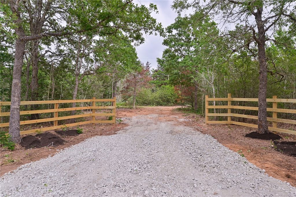 12411 Hopes Creek Road, College Station, TX 77845 — photo 4