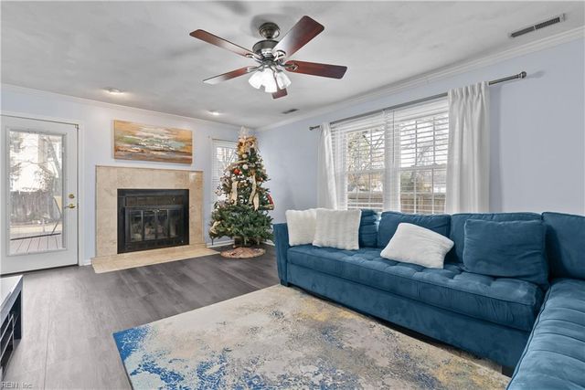 4276 Derby Wharf DR, Virginia Beach, VA 23456