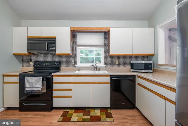 121 HEATHER LN, Wyomissing, PA 19610