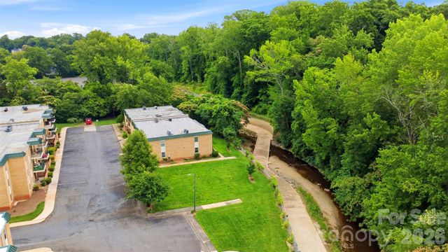 4743 Hedgemore Drive, Charlotte, NC 28209