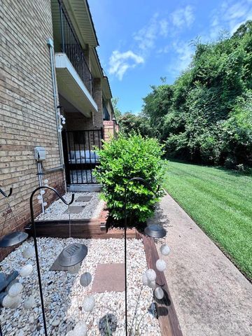 4743 Hedgemore Drive, Charlotte, NC 28209