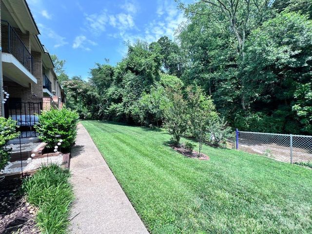 4743 Hedgemore Drive, Charlotte, NC 28209