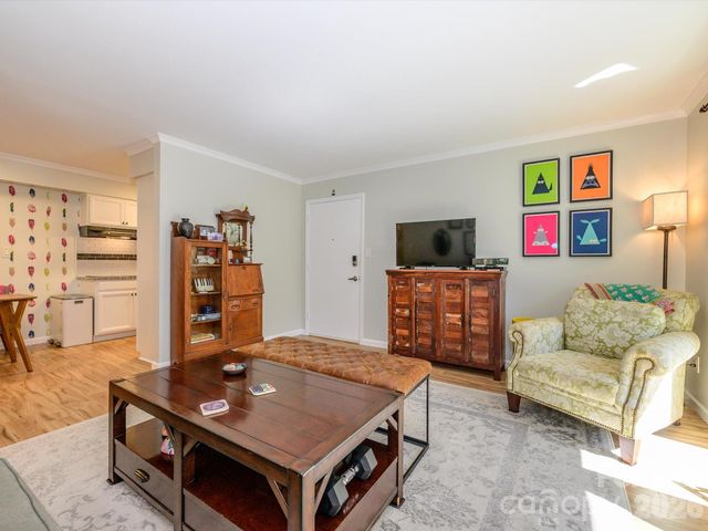 4743 Hedgemore Drive, Charlotte, NC 28209