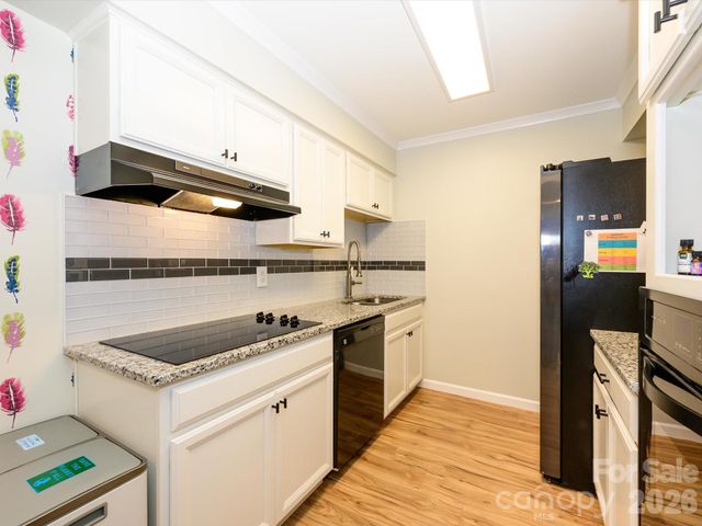 4743 Hedgemore Drive, Charlotte, NC 28209