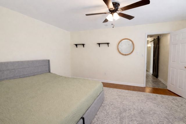 121 Rosedown Dr, Thibodaux, LA 70301