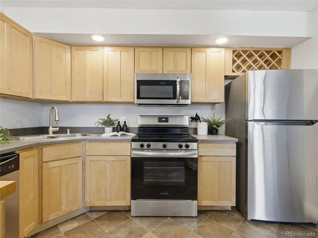 601 W 11th Avenue 604, Denver, CO 80204