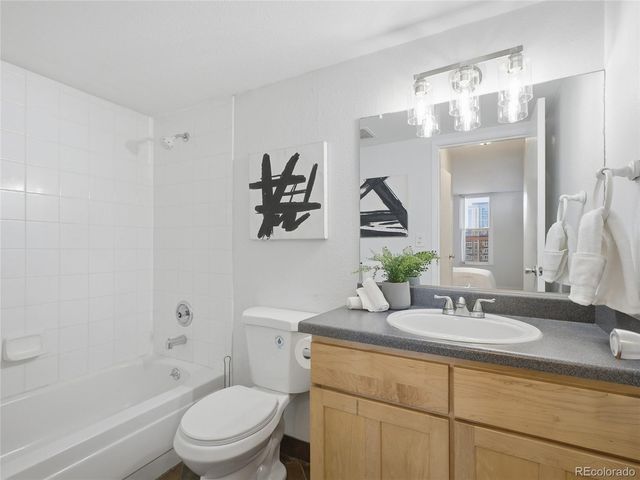 601 W 11th Avenue 604, Denver, CO 80204