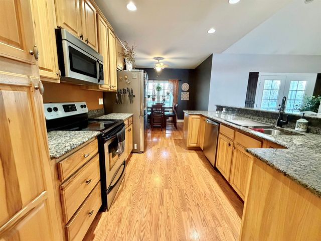 2 Shetland Lane, Swanton, VT 05488