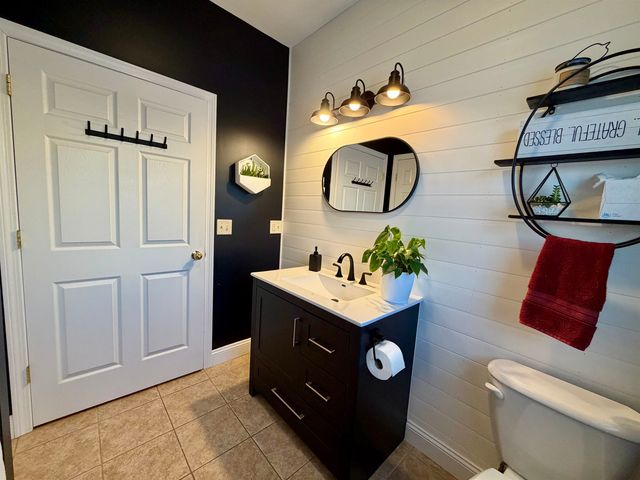 2 Shetland Lane, Swanton, VT 05488