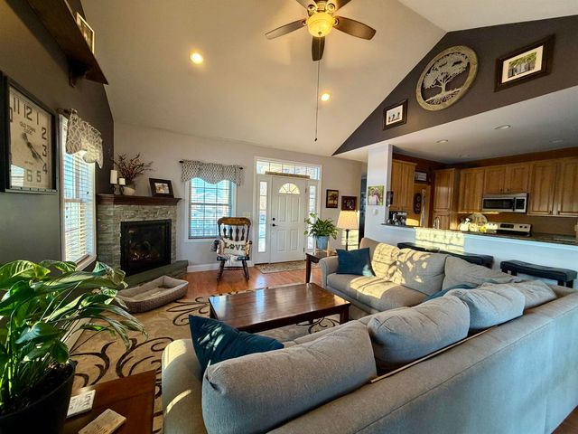 2 Shetland Lane, Swanton, VT 05488