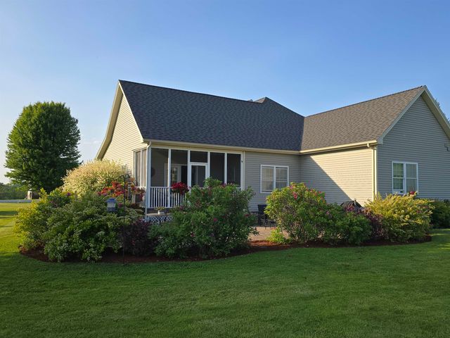 2 Shetland Lane, Swanton, VT 05488