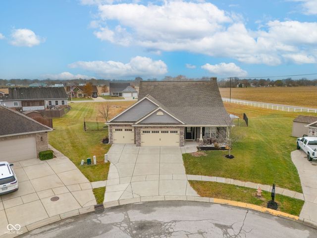 2906 Detford Court, Lebanon, IN 46052