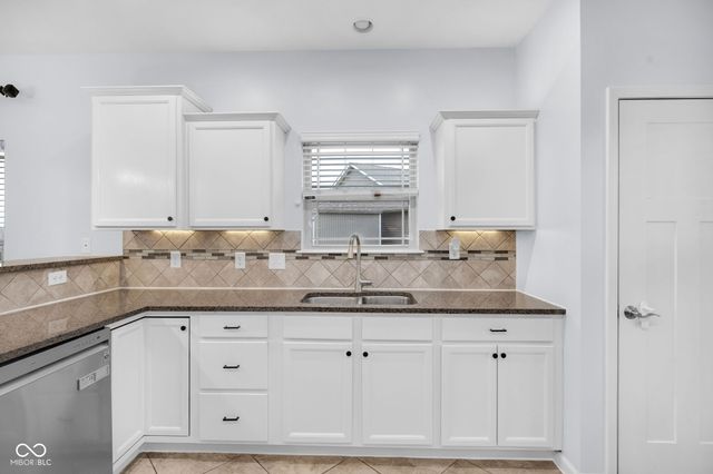 2906 Detford Court, Lebanon, IN 46052