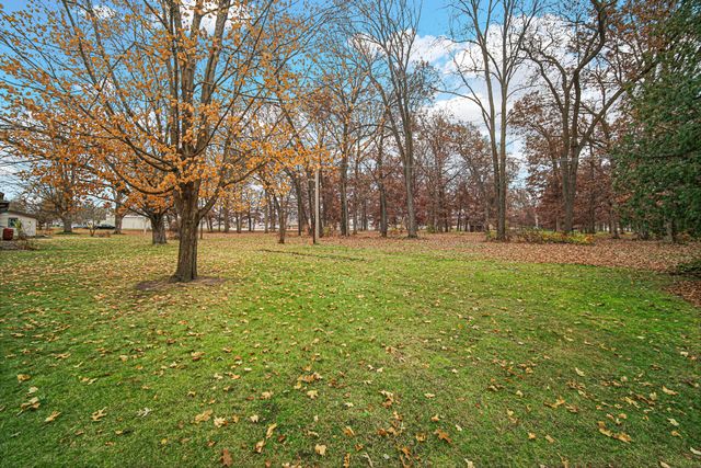 415 Grenway Road, Kingsford Heights, IN 46346