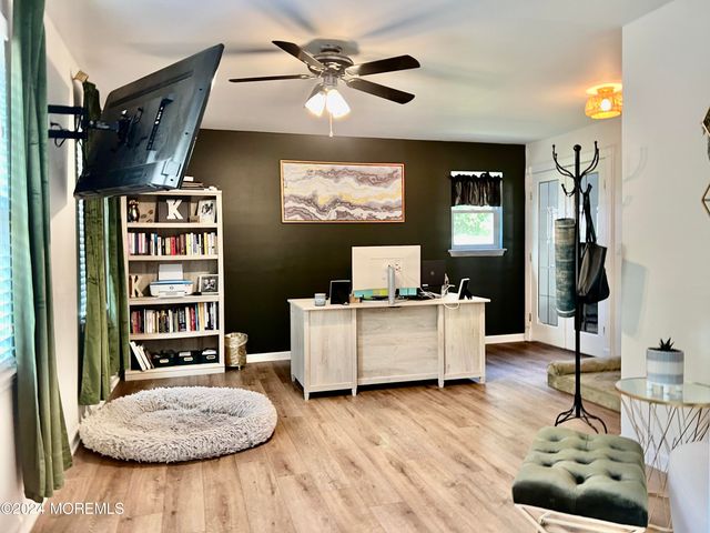 14 Hemlock Lane, Bayville, NJ 08721