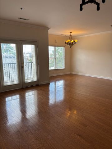 116 31st Ave N Apt 301, Nashville, TN 37203