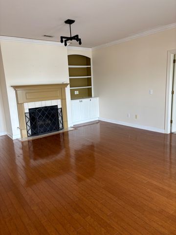 116 31st Ave N Apt 301, Nashville, TN 37203