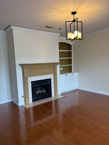 116 31st Ave N Apt 301, Nashville, TN 37203