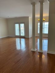 116 31st Ave N Apt 301, Nashville, TN 37203