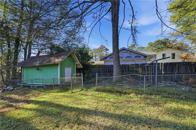 6413 Maddox Road, Morrow, GA 30260