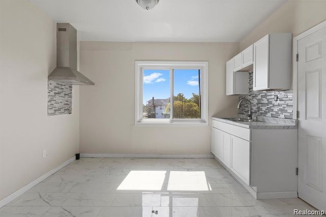 9925 Mcquade Street, Detroit, MI 48206