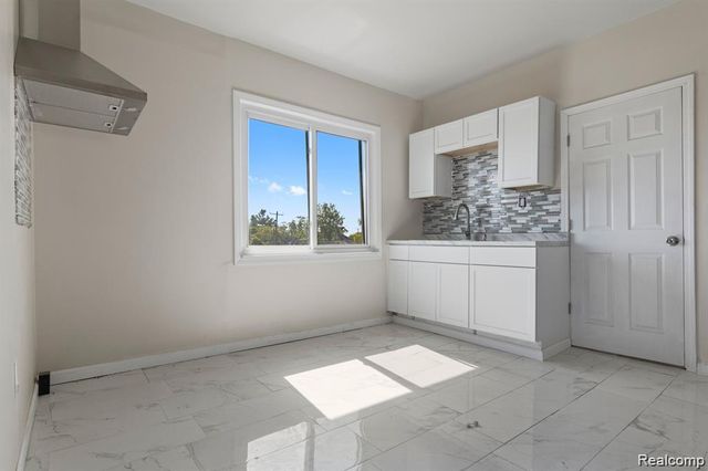 9925 Mcquade Street, Detroit, MI 48206