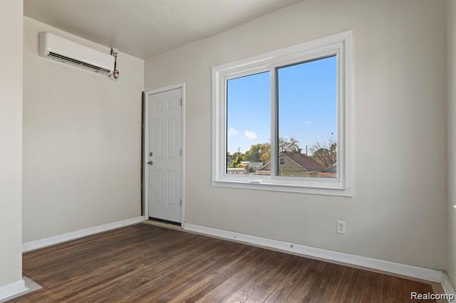 9925 Mcquade Street, Detroit, MI 48206