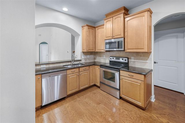 4961 ANNISTON CIRCLE, Tampa, FL 33647