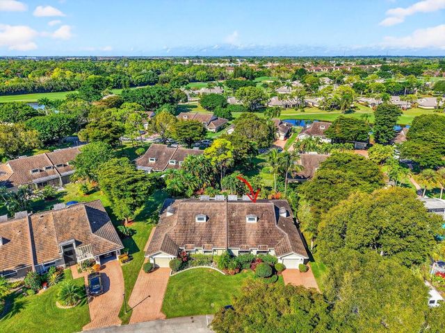 6827 Parisian Way, Lake Worth, FL 33467