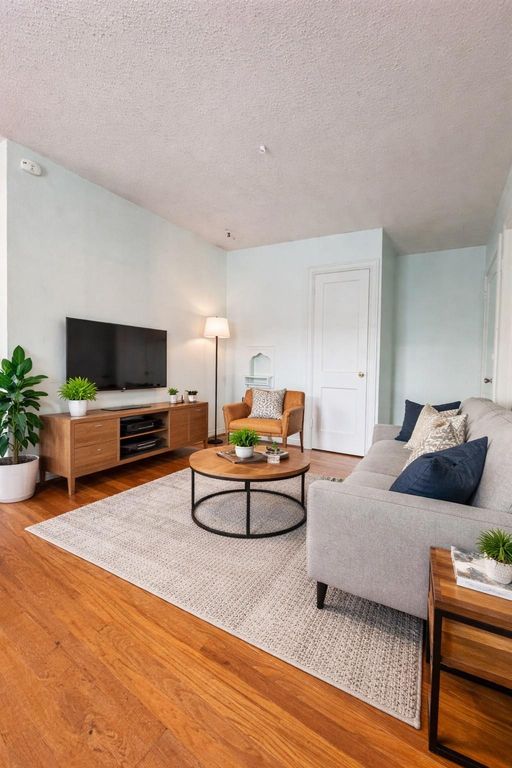 1502 Elmen Street 3, Houston, TX 77019