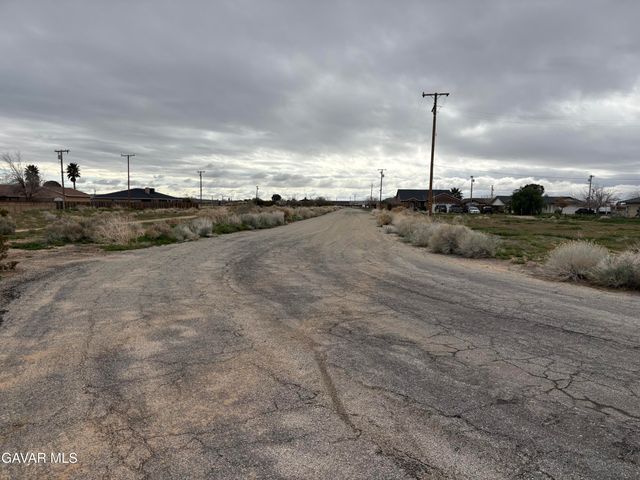 Catalpa Avenue, California City, CA 93505