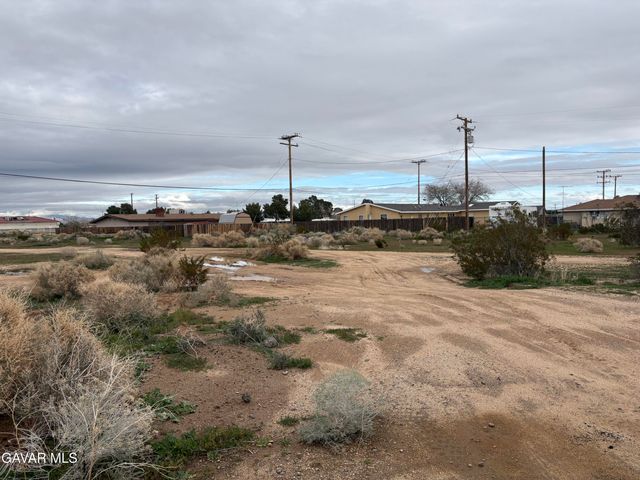 Catalpa Avenue, California City, CA 93505
