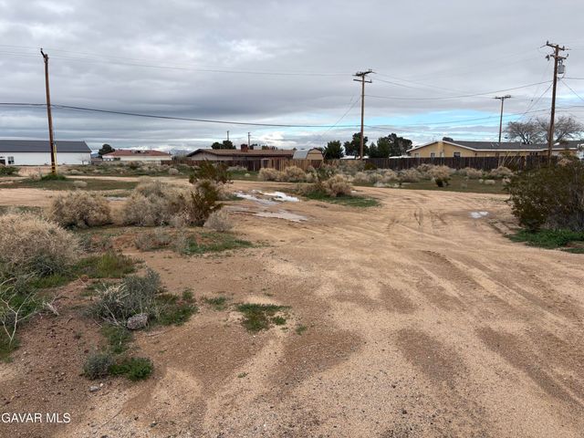 Catalpa Avenue, California City, CA 93505