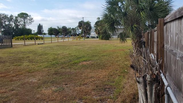 209 S CANAL STREET, Ruskin, FL 33570