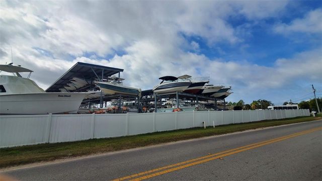 209 S CANAL STREET, Ruskin, FL 33570