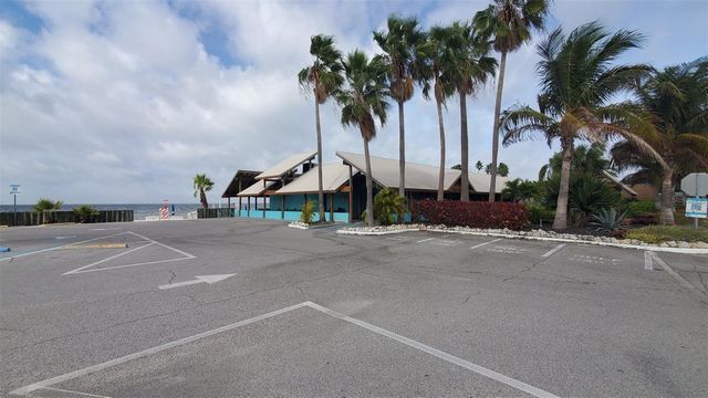 209 S CANAL STREET, Ruskin, FL 33570