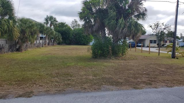 209 S CANAL STREET, Ruskin, FL 33570