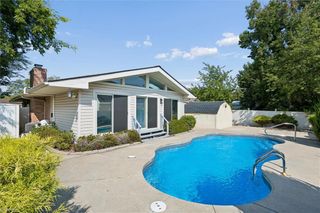 19 Prince James DR, Hampton, VA 23669