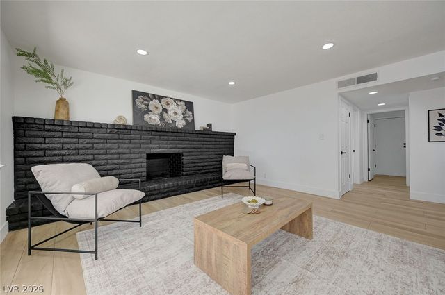 4008 Spitze Drive, Las Vegas, NV 89103