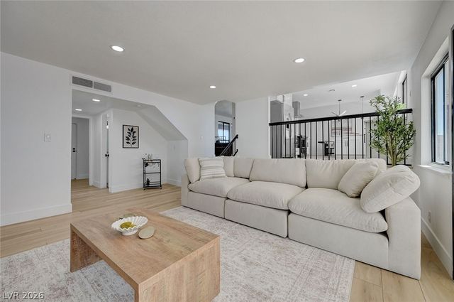 4008 Spitze Drive, Las Vegas, NV 89103