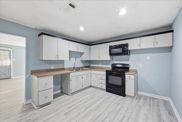 1370 2nd Street, Vidor, TX 77662